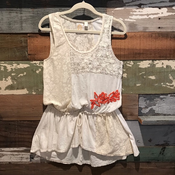 Sleeveless top, drawstring waist - Picture 2 of 6